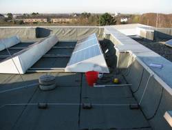 Figure 4: Examples of the setup of the sensors within a building: on the roof (left) or in the top storey (right)